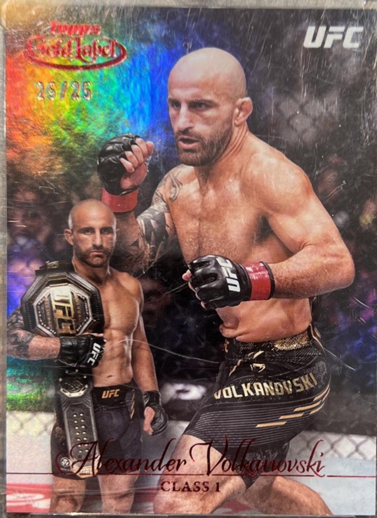 Alexander Volkanovski 2024 Topps Gold Label UFC Base Class I #10 Red