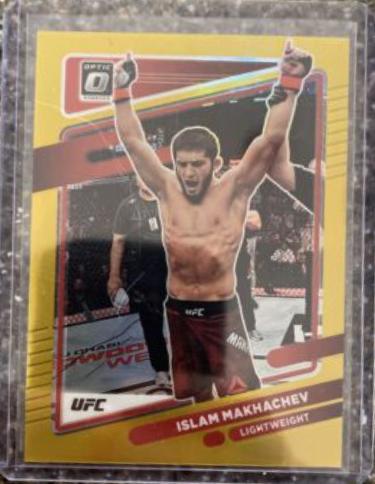 Islam Makhachev 2022 Panini Donruss Optic UFC Base #12 Gold