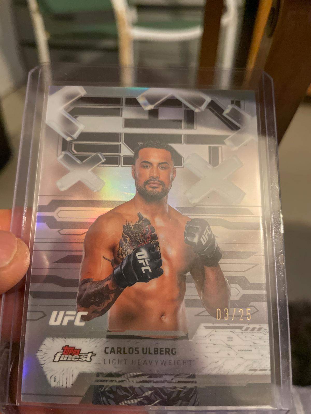 Carlos Ulberg 2025 Topps Finest UFC Base Common #37 Black Refractor