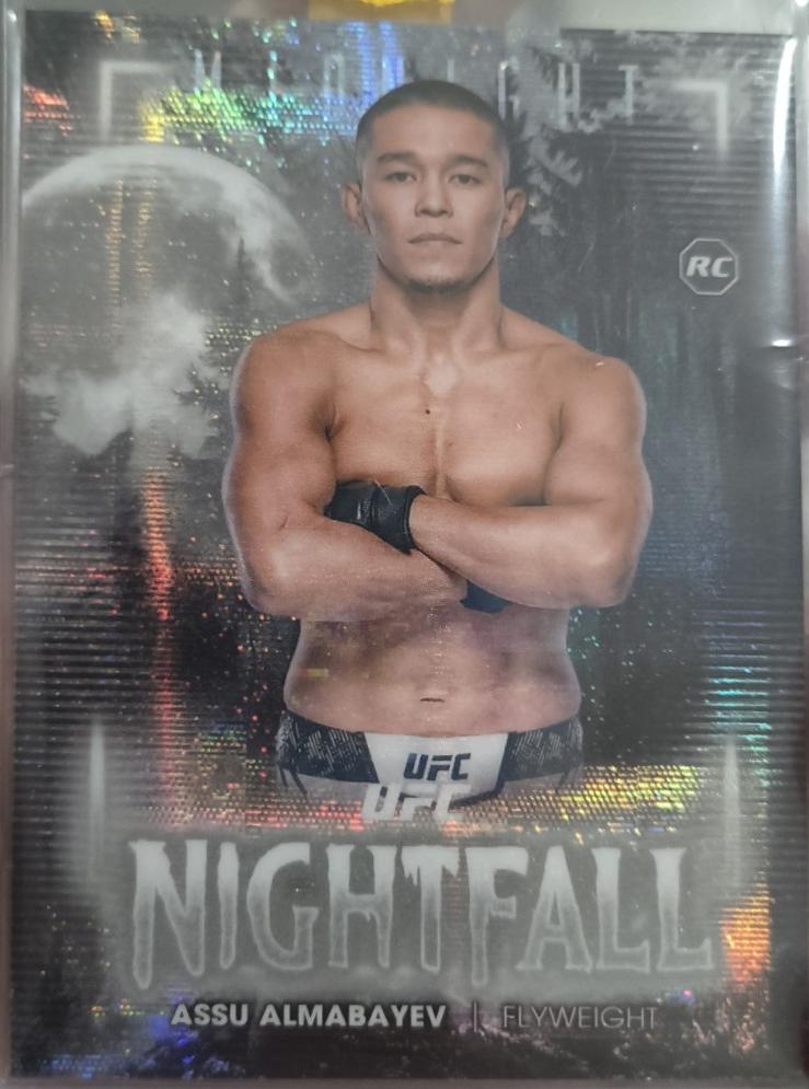 Assu Almabayev 2025 Topps Midnight UFC Nightfall #NF-12 Moon Beam