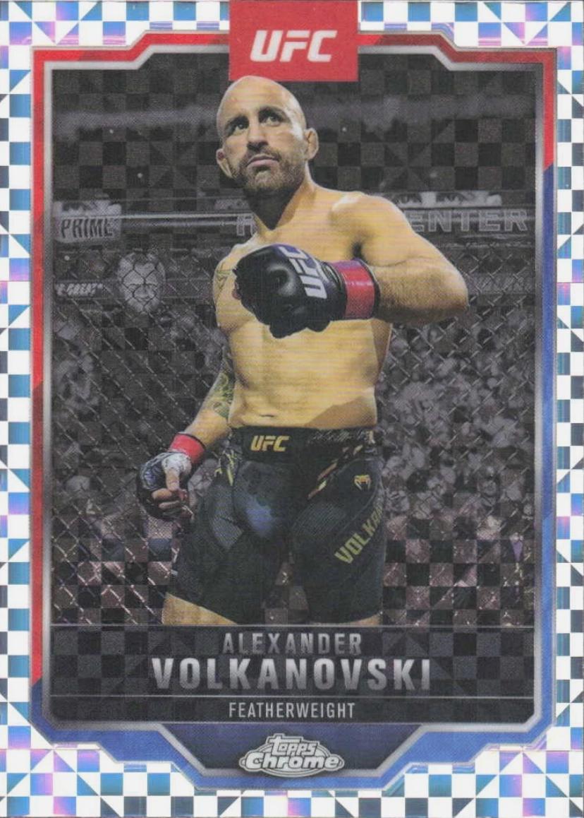 Alexander Volkanovski 2025 Topps Chrome UFC Base #18 X-Fractor