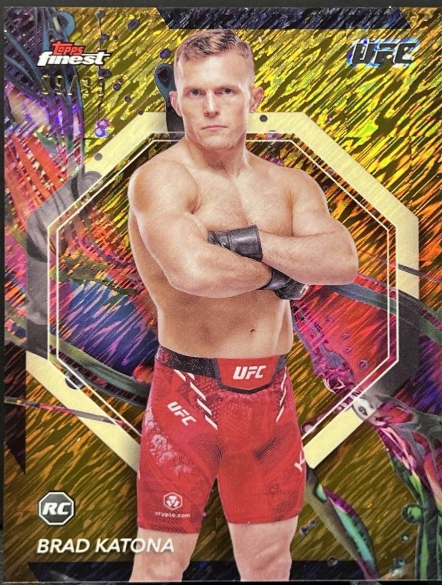 Brad Katona 2024 Topps Finest UFC Base Common #6 Gold Shimmer Refractor