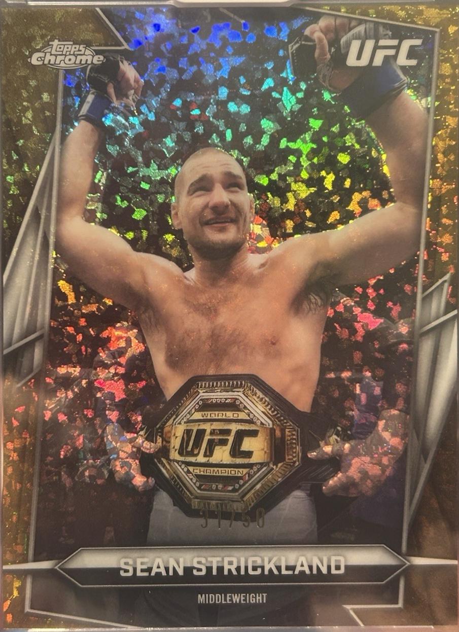 Sean Strickland 2026 Topps Chrome UFC Base #2 Gold Mini Diamonds Refractor