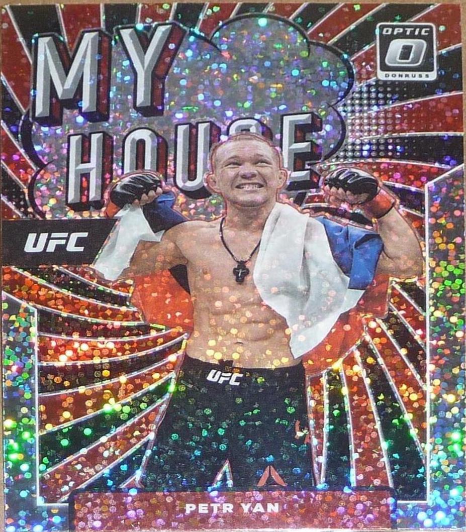 Petr Yan 2022 Panini Donruss Optic UFC My House #10 White Sparkle