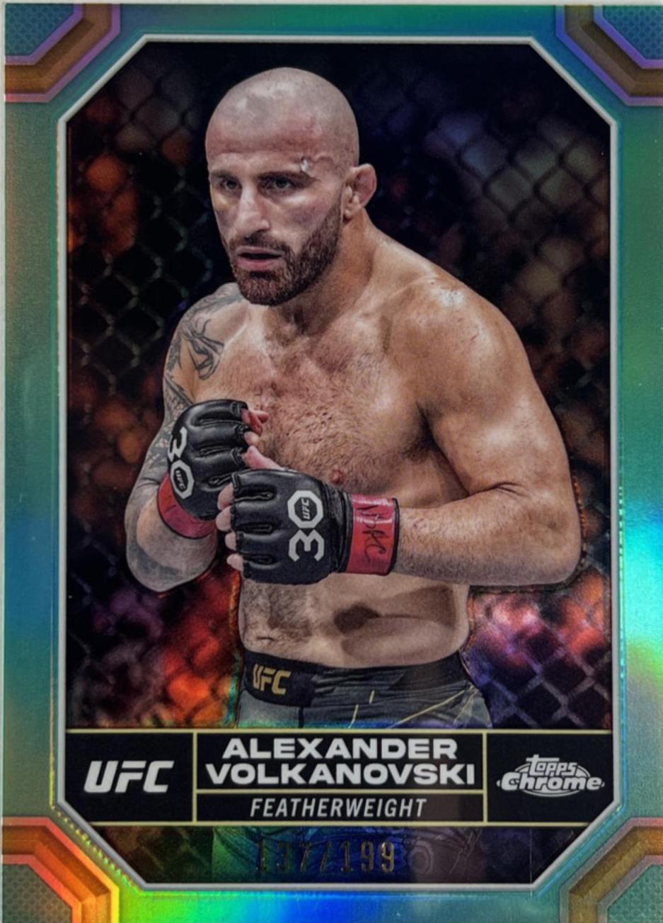 Alexander Volkanovski 2024 Topps Chrome UFC Base #7 Aqua Refractor