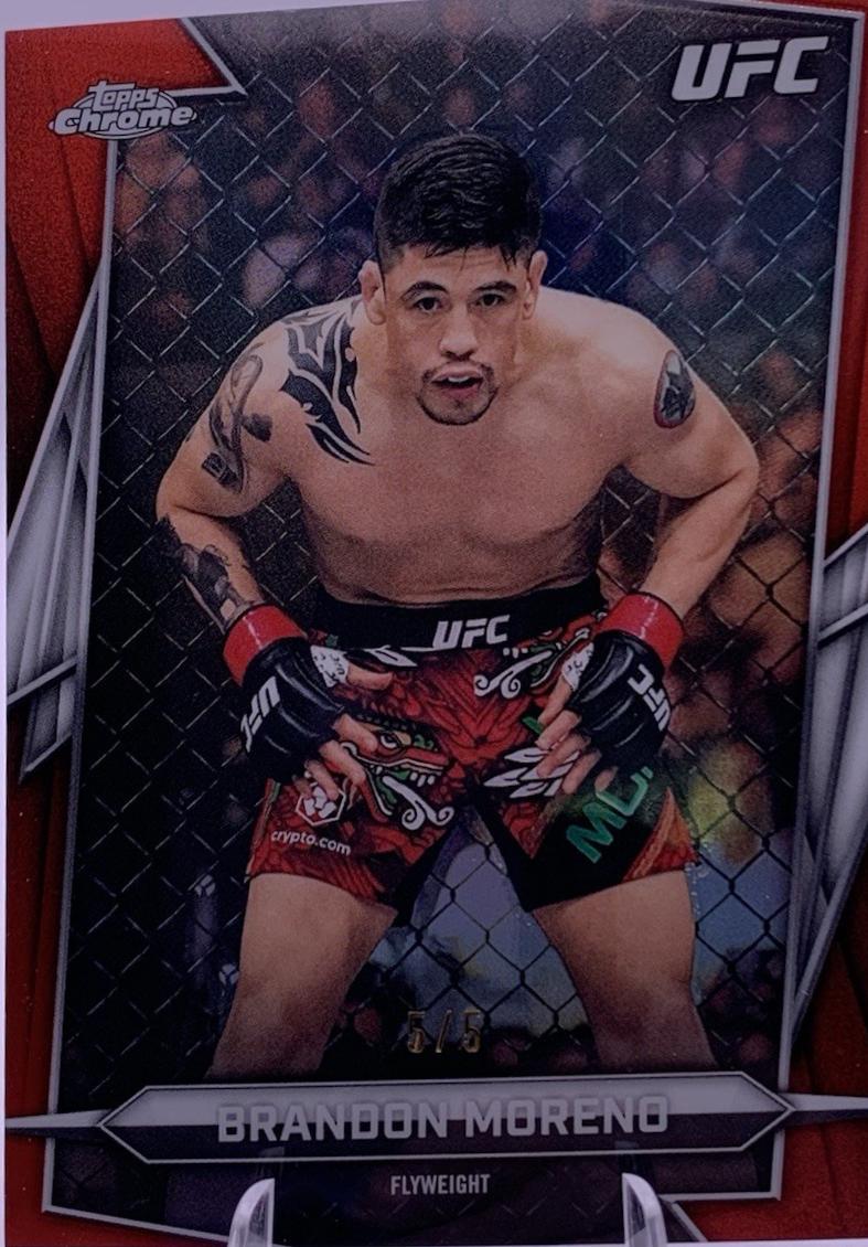 Brandon Moreno 2026 Topps Chrome UFC Base #162 Red Refractor
