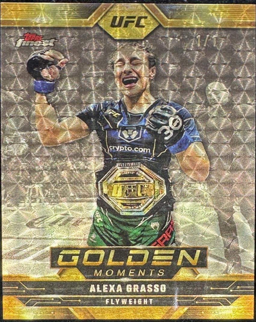 Alexa Grasso 2025 Topps Finest UFC Golden Moments #GM-17 Superfractor