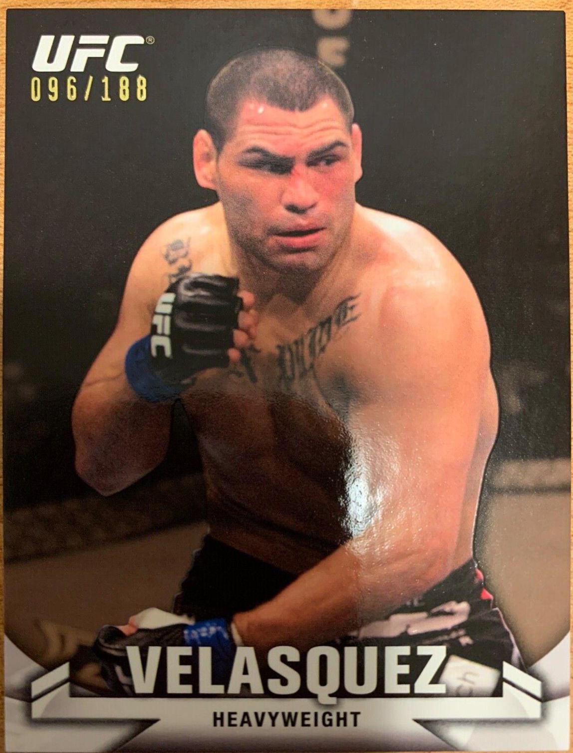 Cain Velasquez 2013 Topps UFC Knockout Base #97 Gold