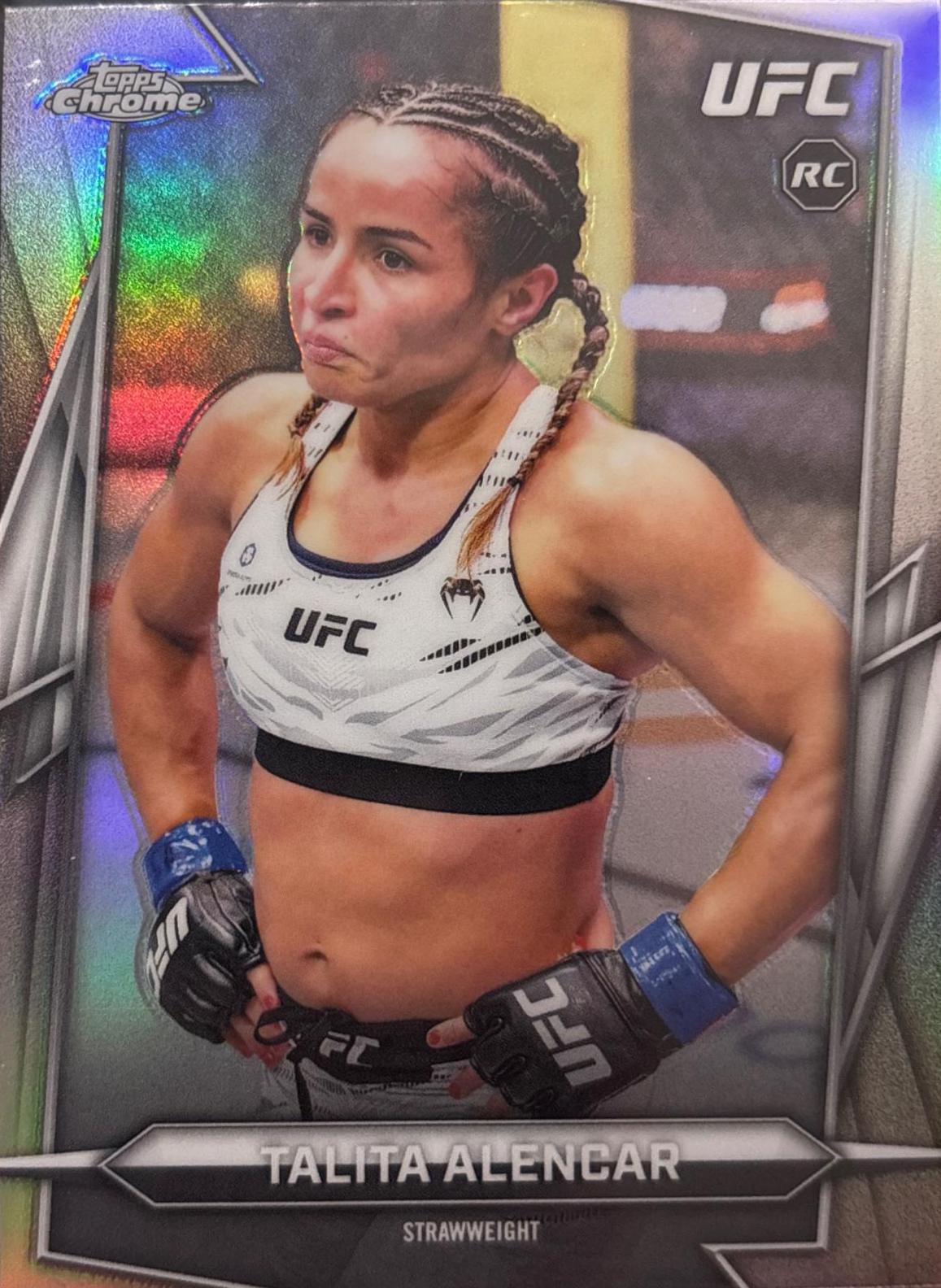 Talita Alencar 2026 Topps Chrome UFC Base #124 Refractor