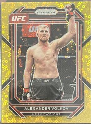Alexander Volkov 2023 Panini Prizm UFC Base #131 Gold