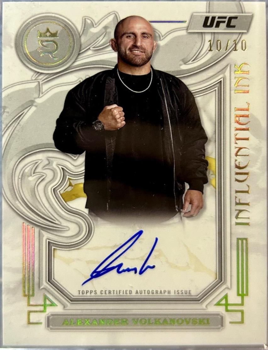Alexander Volkanovski 2024 Topps Royalty UFC Influential Ink #IIA-AVI Gold