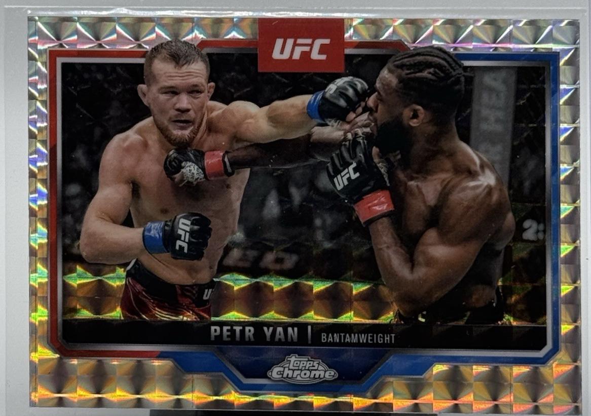 Petr Yan 2025 Topps Chrome UFC Base #116 Geometric Refractor