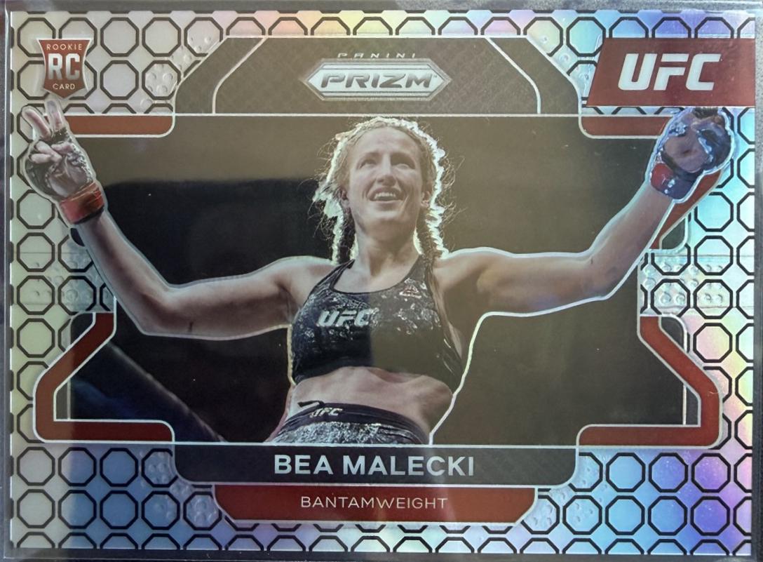 Bea Malecki 2022 Panini Prizm UFC Base #17 Octagon