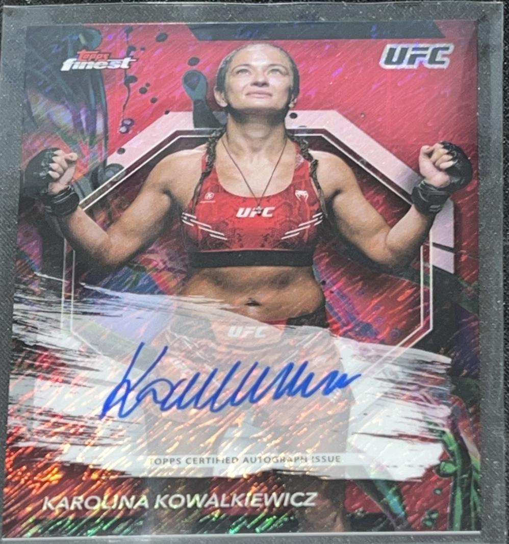 Karolina Kowalkiewicz 2024 Topps Finest UFC Finest Autographs #FA-KKZ Red Shimmer Refractor