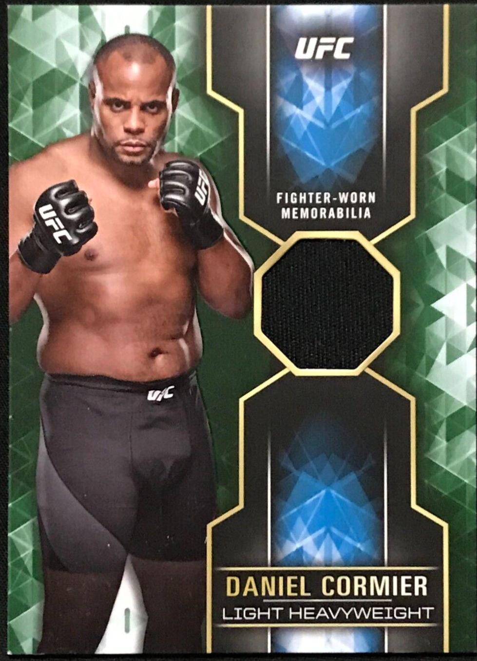 Daniel Cormier 2017 Topps UFC Knockout Knockout Relics #KR-DCO Green