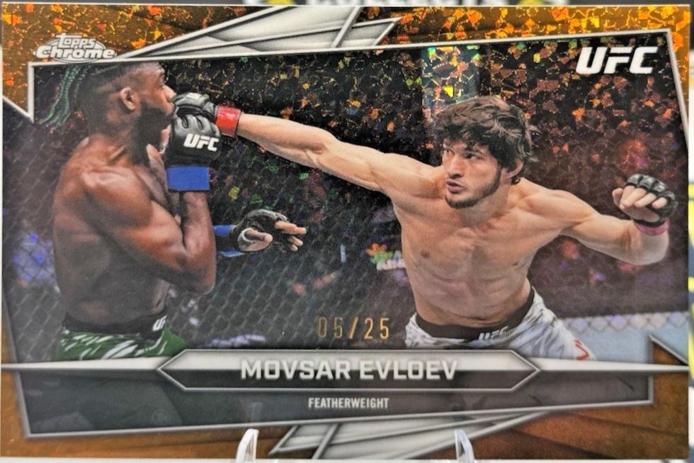 Movsar Evloev 2026 Topps Chrome UFC Base #165 Orange Mini Diamonds Refractor