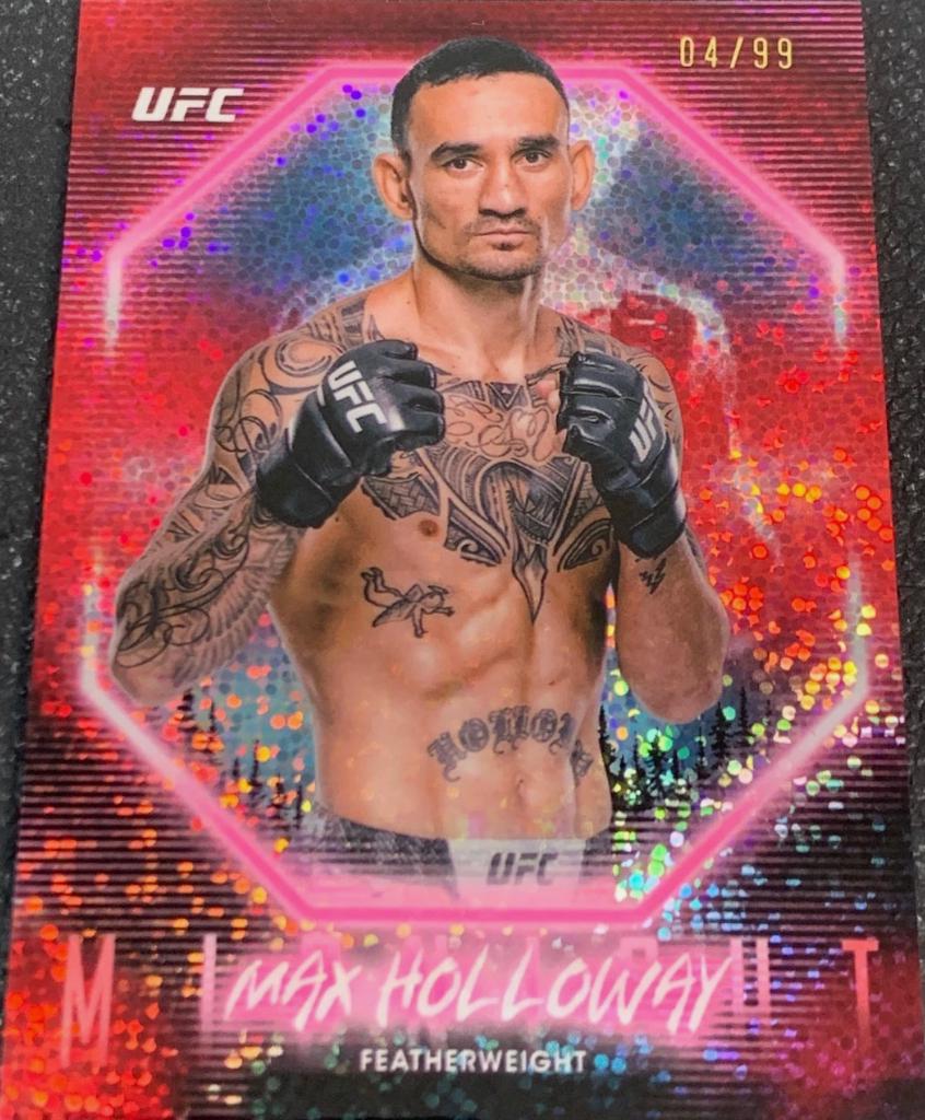Max Holloway 2025 Topps Midnight UFC Base #1 Twilight