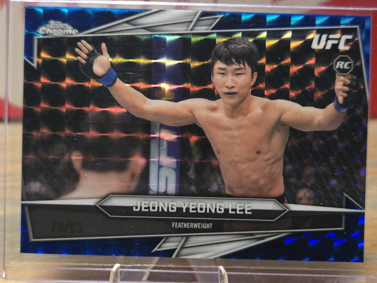JeongYeong Lee 2026 Topps Chrome UFC Base #196 Blue Geometric Refractor