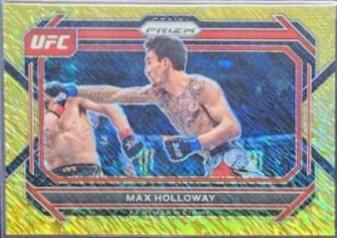 Max Holloway 2023 Panini Prizm UFC Base #67 Gold Shimmer
