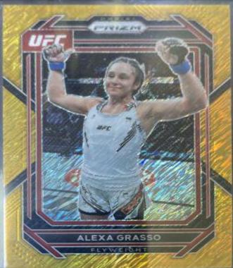 Alexa Grasso 2023 Panini Prizm UFC Base #121 Gold Shimmer