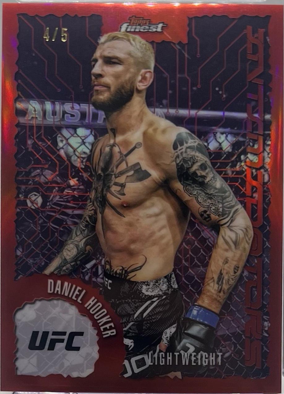 Dan Hooker 2025 Topps Finest UFC Intimidators #IT-1 Red Refractor