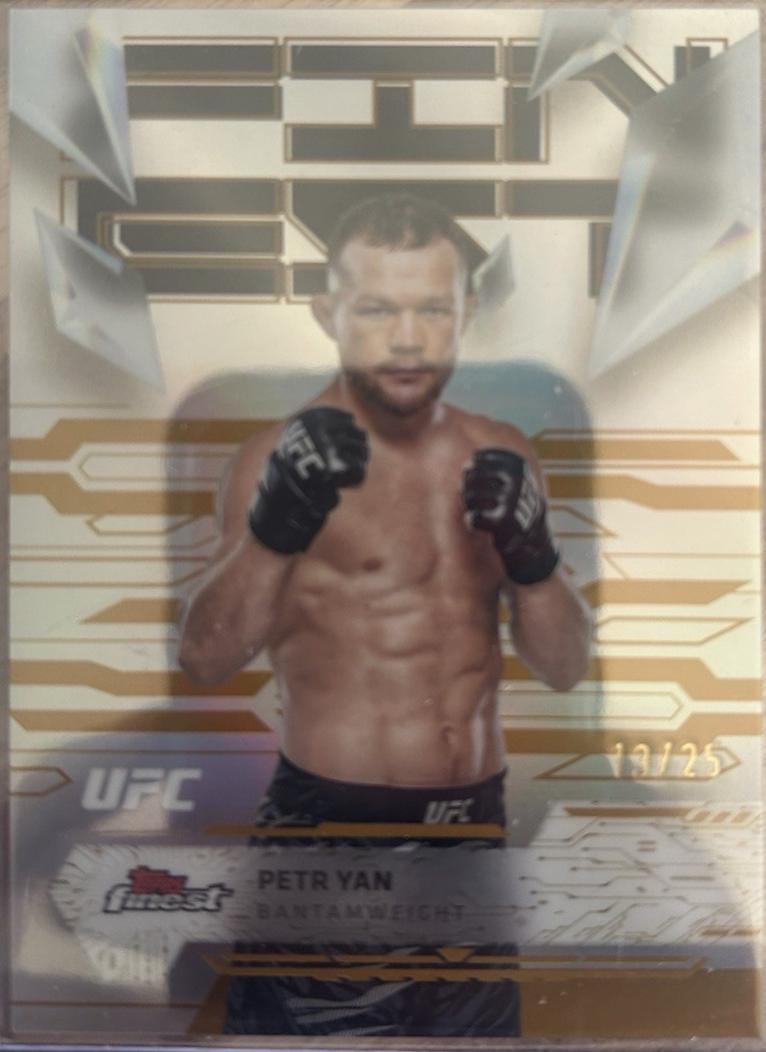 Petr Yan 2025 Topps Finest UFC Base Uncommon #105 Gold Refractor
