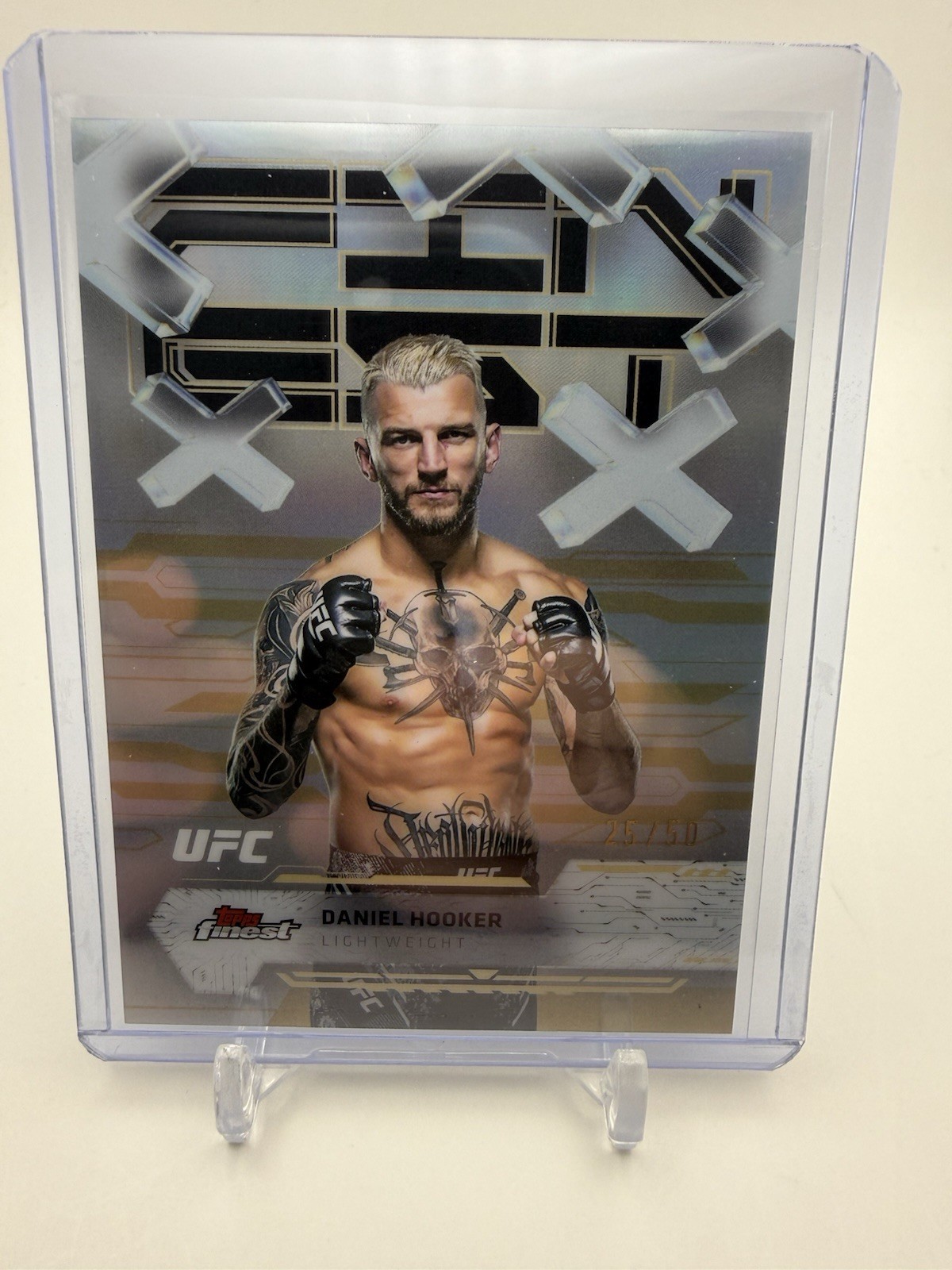 Dan Hooker 2025 Topps Finest UFC Base Common #69 Gold Refractor