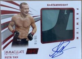 Petr Yan 2021 Panini Immaculate UFC Premium Memorabilia Autographs #40 Gold