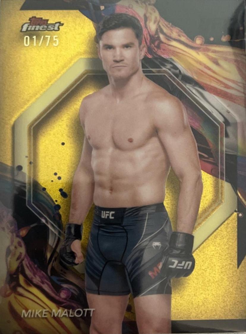 Mike Malott 2024 Topps Finest UFC Base Uncommon #154 Yellow Glitter Refractor