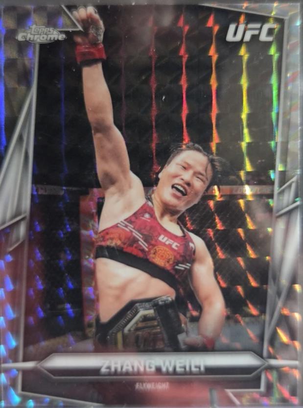 Zhang Weili 2026 Topps Chrome UFC Base #20 Red Geometric Refractor