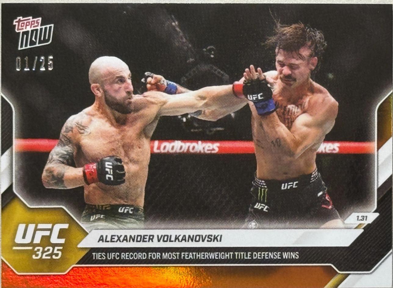Alexander Volkanovski Topps Now UFC Base #4 Orange Foil