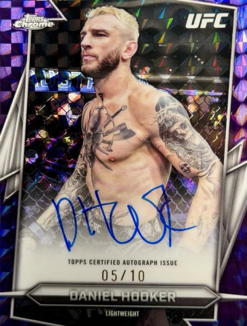 Dan Hooker 2026 Topps Chrome UFC Base #152 Purple Geometric Refractor