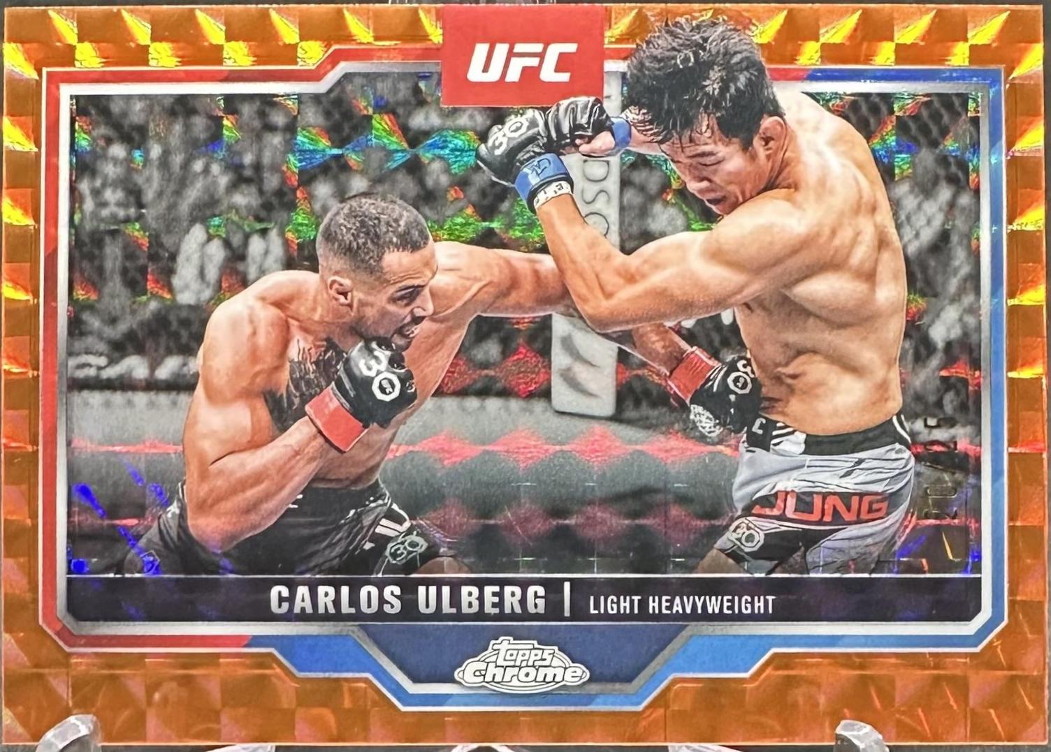 Carlos Ulberg 2025 Topps Chrome UFC Base #198 Orange Geometric Refractor