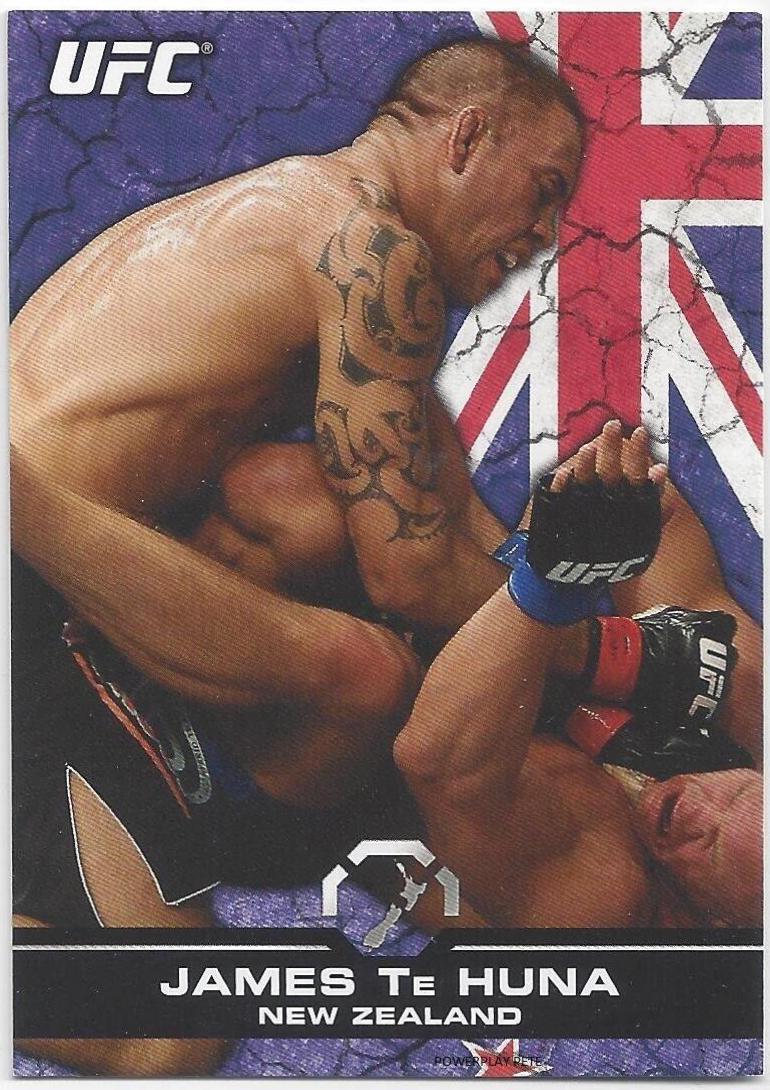 James Te Huna 2013 Topps UFC Bloodlines Base #121 Flag