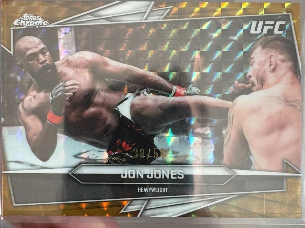 Jon Jones 2026 Topps Chrome UFC Base #36 Gold Geometric Refractor