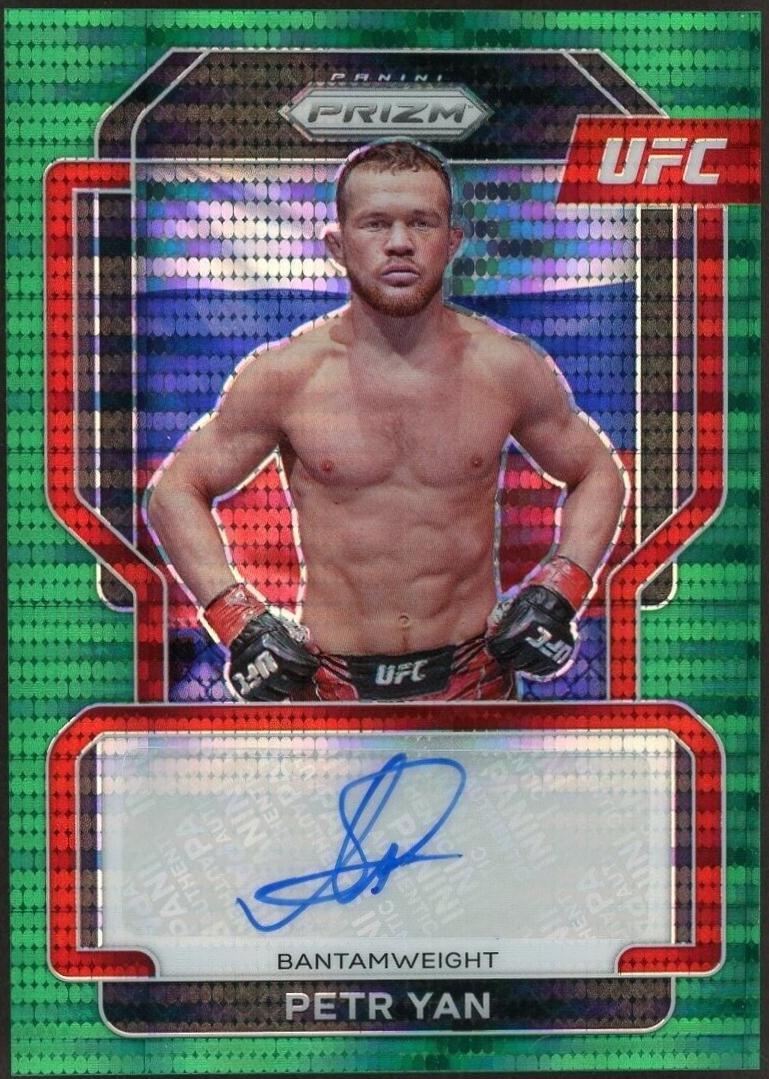 Petr Yan 2022 Panini Prizm UFC Signatures #53 Green Pulsar