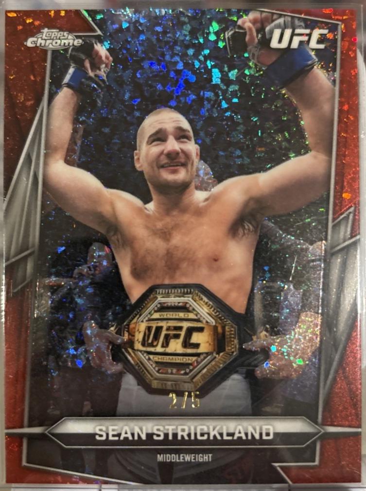 Sean Strickland 2026 Topps Chrome UFC Base #2 Red Mini Diamonds Refractor