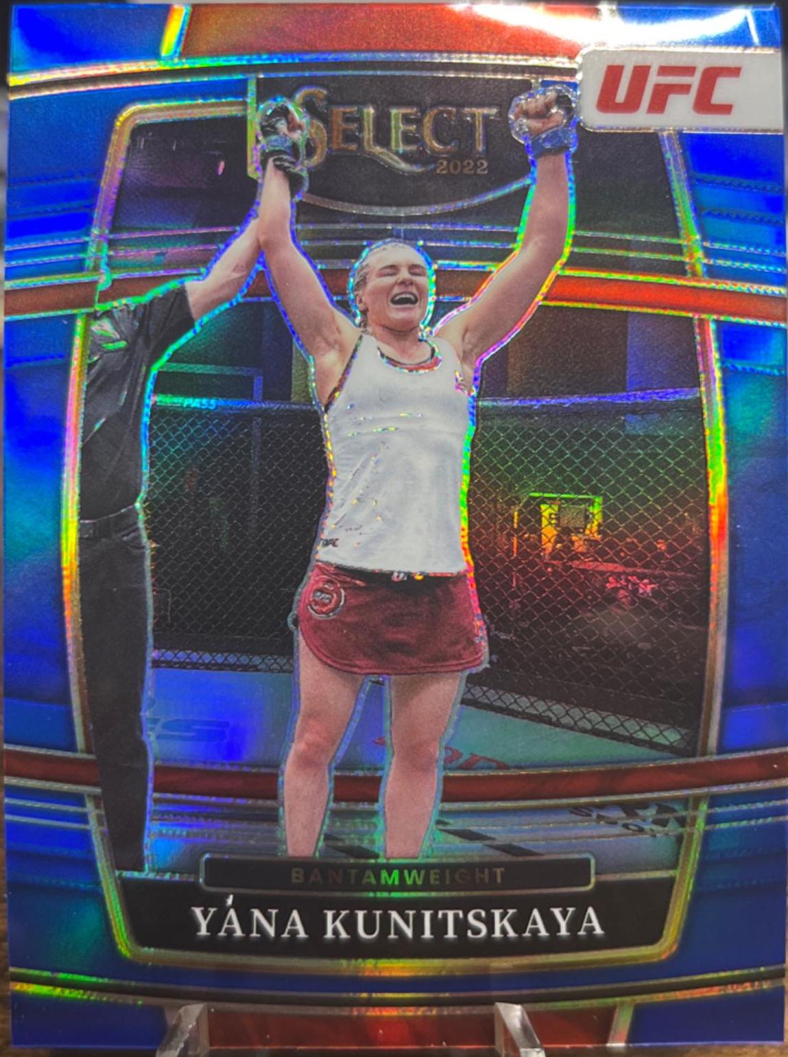 Yana Santos 2022 Panini Select UFC Concourse #80 Blue Prizm