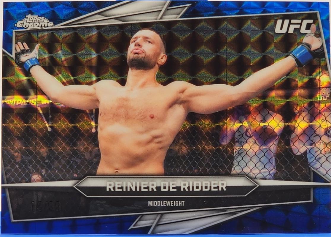 Reinier de Ridder 2026 Topps Chrome UFC Base #38 Blue Geometric Refractor