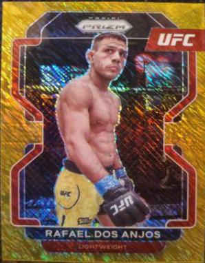 Rafael Dos Anjos 2022 Panini Prizm UFC Base #200 Gold Shimmer