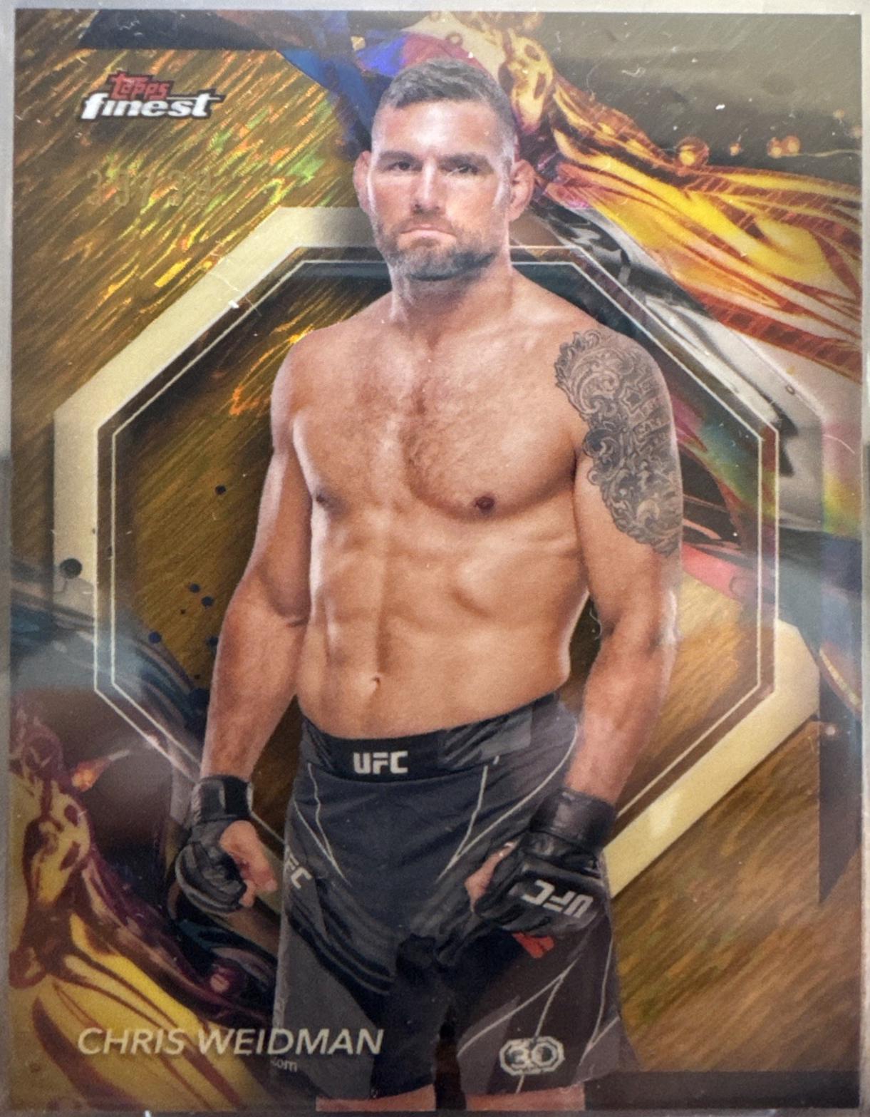 Chris Weidman 2024 Topps Finest UFC Base Uncommon #139 Gold Shimmer Refractor