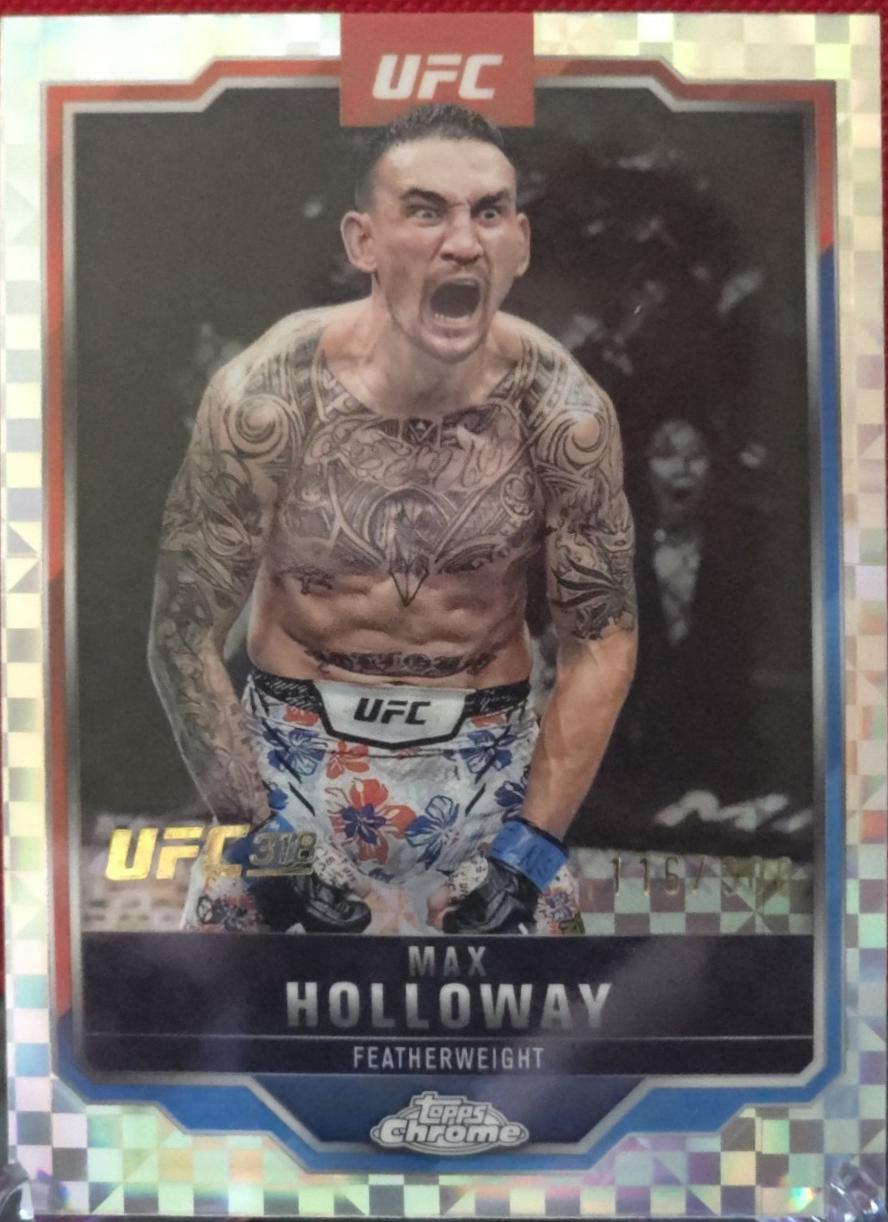 Max Holloway 2026 Topps Chrome UFC Base #100 Purple Geometric Refractor