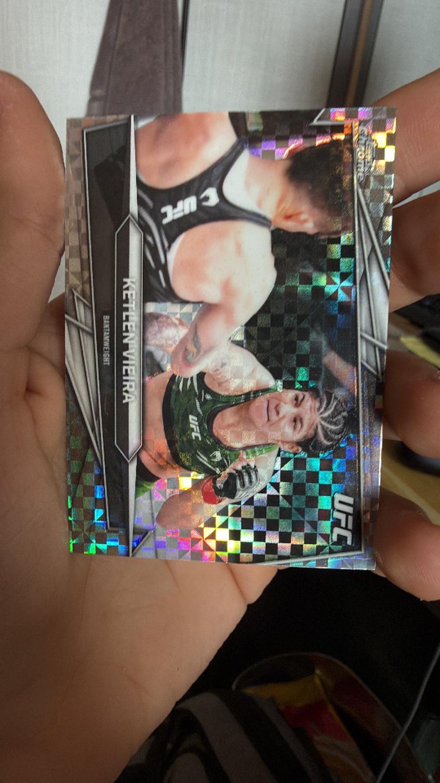 Ketlen Vieira 2026 Topps Chrome UFC Base #198 X-fractor
