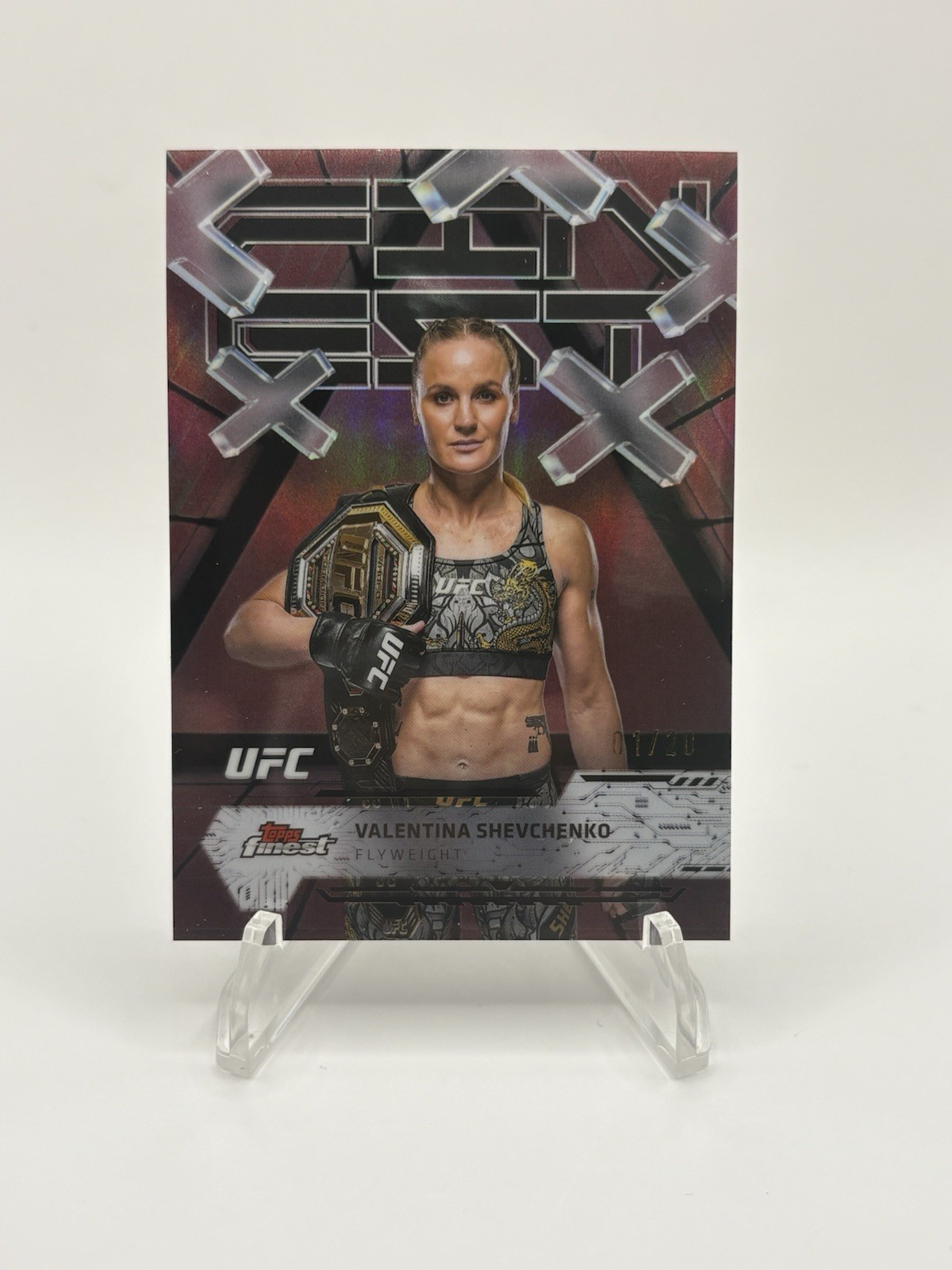 Valentina Shevchenko 2025 Topps Finest UFC Base Common #32 Red Black Vapor Refractor