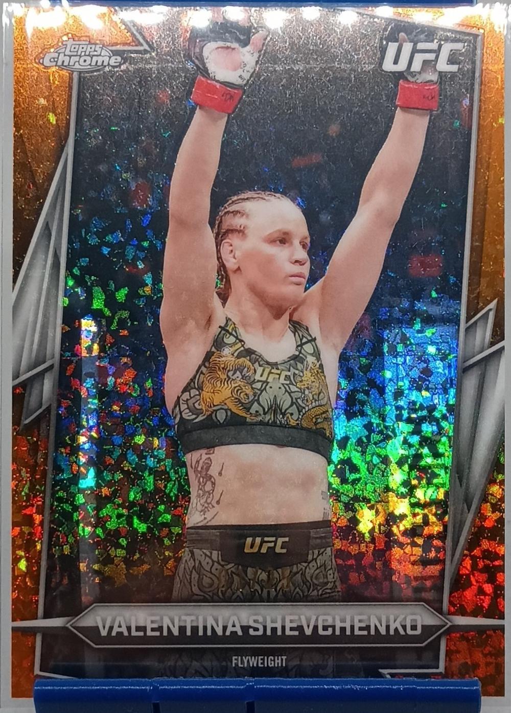 Valentina Shevchenko 2026 Topps Chrome UFC Base #3 Orange Refractor