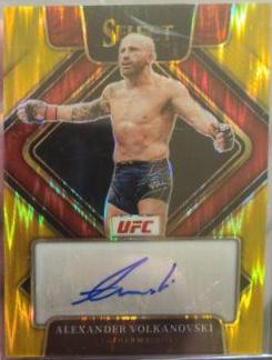 Alexander Volkanovski 2022 Panini Select UFC Signatures #41 Gold Flash
