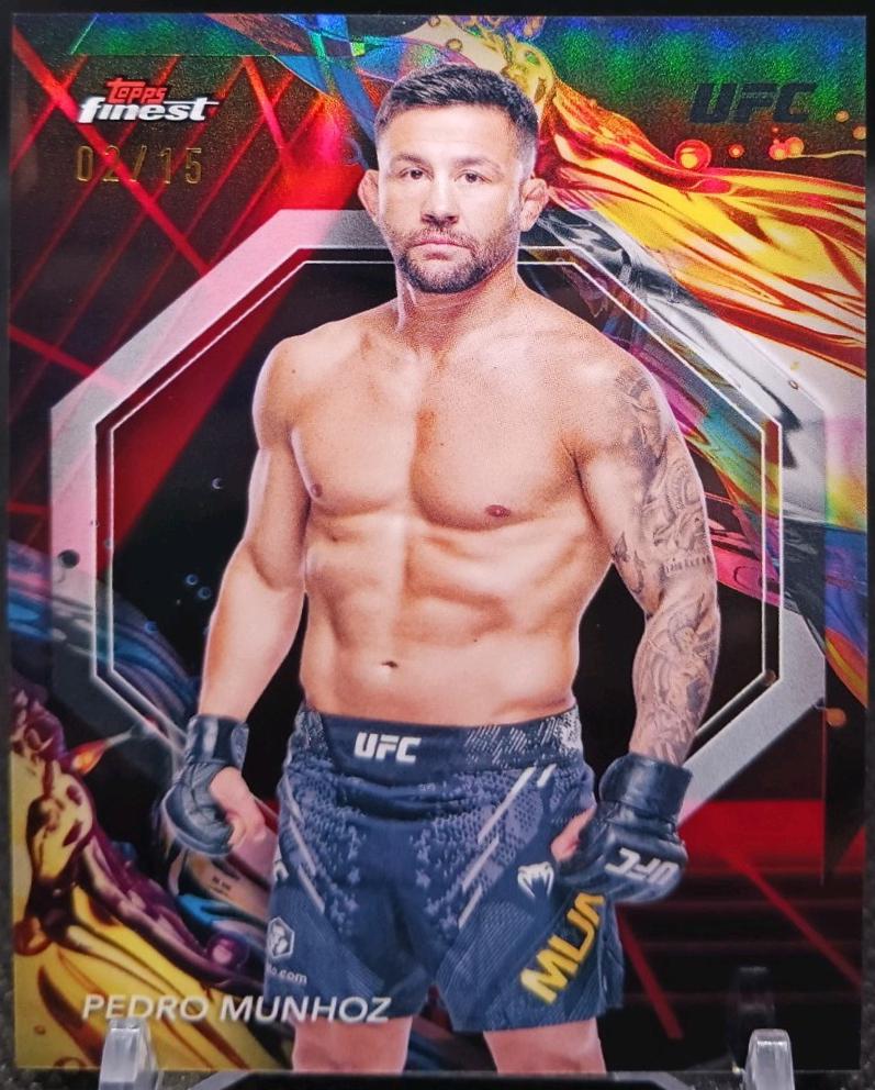 Pedro Munhoz 2024 Topps Finest UFC Base Uncommon #158 Red Black Vapor Refractor
