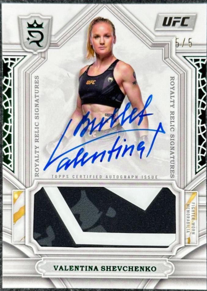 Valentina Shevchenko 2024 Topps Royalty UFC Royalty Relic Signatures #RYS-VSO Green