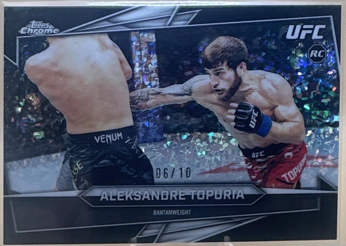 Aleksandre Topuria 2026 Topps Chrome UFC Base #187 Black Mini Diamonds Refractor