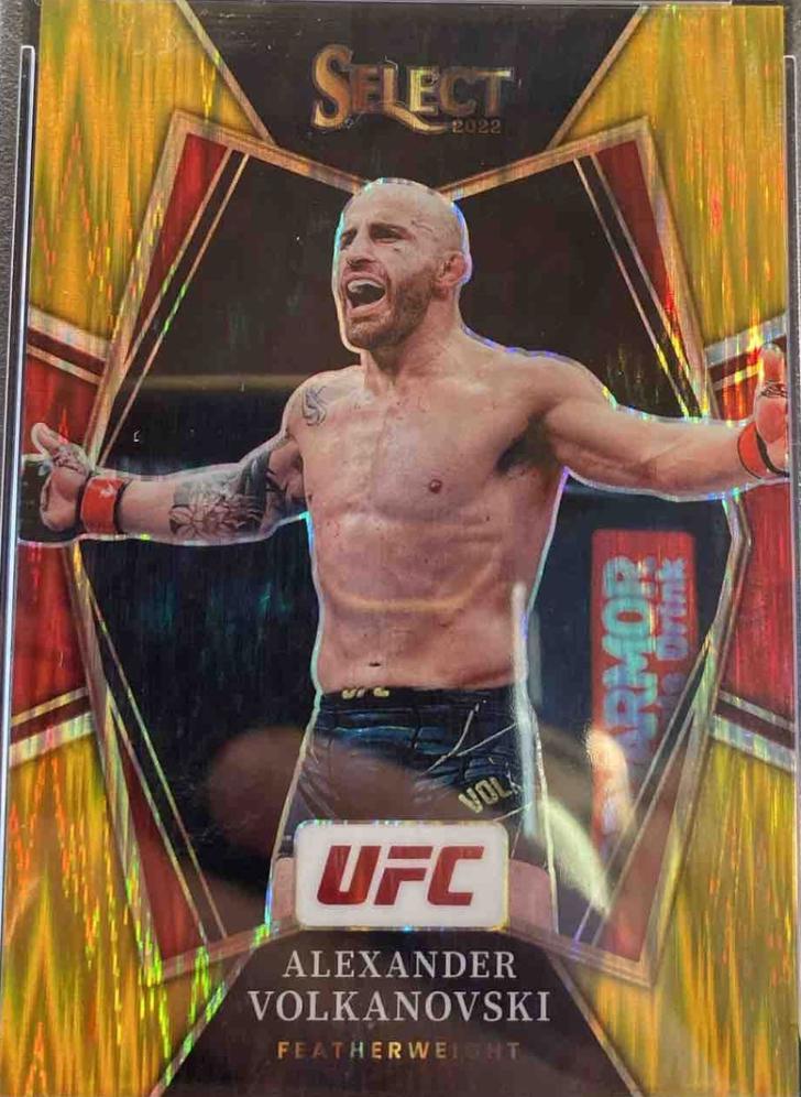 Alexander Volkanovski 2022 Panini Select UFC Premier Level #111 Gold Flash